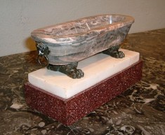 Grand Tour, bronze mounted, marble bath.